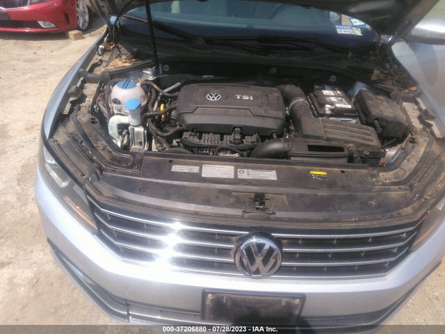 1VWAT7A37GC036951 Volkswagen Passat 1.8t S