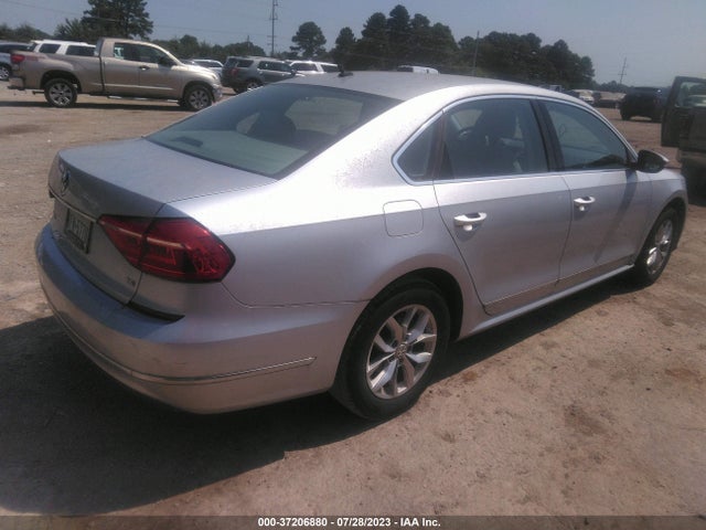 1VWAT7A37GC036951 Volkswagen Passat 1.8t S