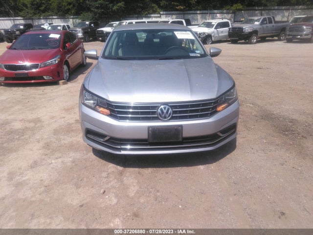 1VWAT7A37GC036951 Volkswagen Passat 1.8t S