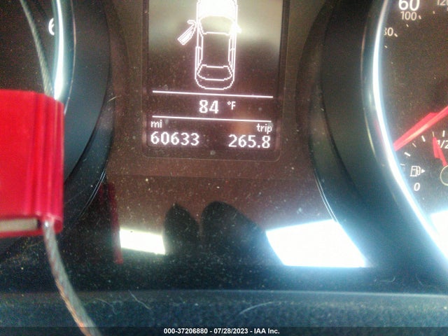 1VWAT7A37GC036951 Volkswagen Passat 1.8t S