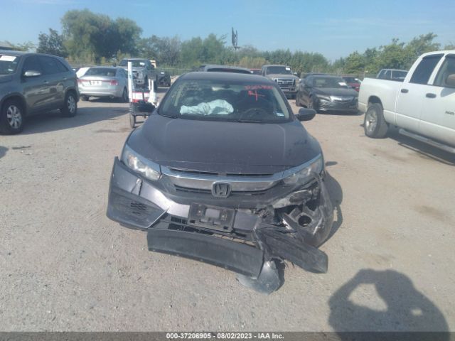 19XFC2F55JE003209 Honda Civic Sedan Lx
