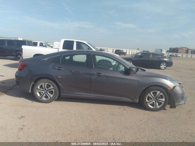19XFC2F55JE003209 Honda Civic Sedan Lx