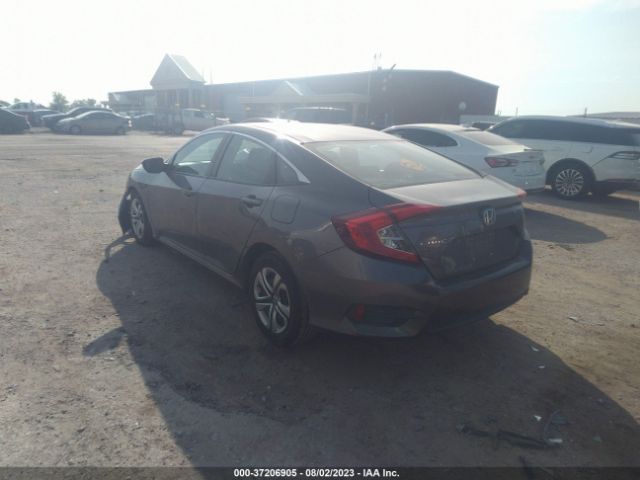19XFC2F55JE003209 Honda Civic Sedan Lx