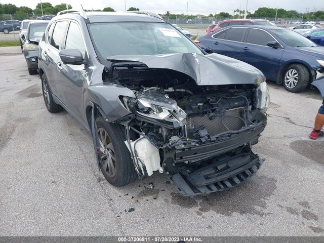 2015 NISSAN ROGUE SL VIN: 5N1AT2MT5FC858417
