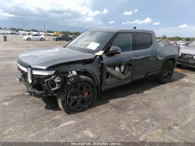 Rivian R1t Adventure Package 2023 7FCTGAAA1PN023493 Image 2