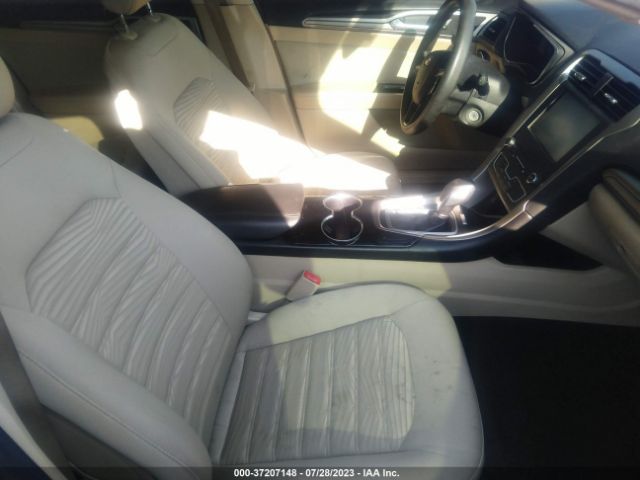 3FA6P0H73GR210647 Ford FUSION SE