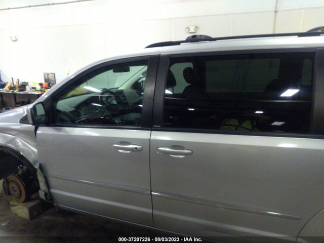 2010 DODGE GRAND CARAVAN SXT VIN: 2D4RN5D17AR211327