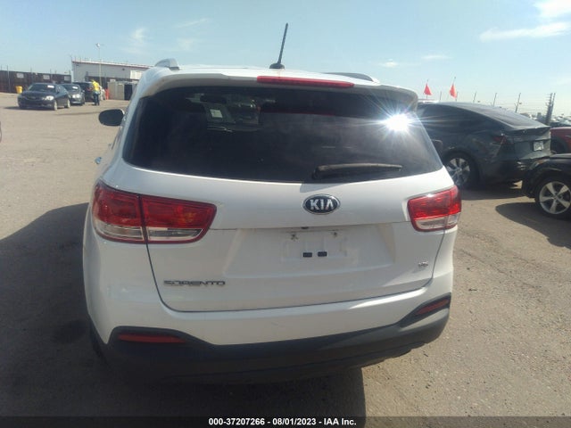 2016 KIA SORENTO LX VIN: 5XYPGDA57GG138120