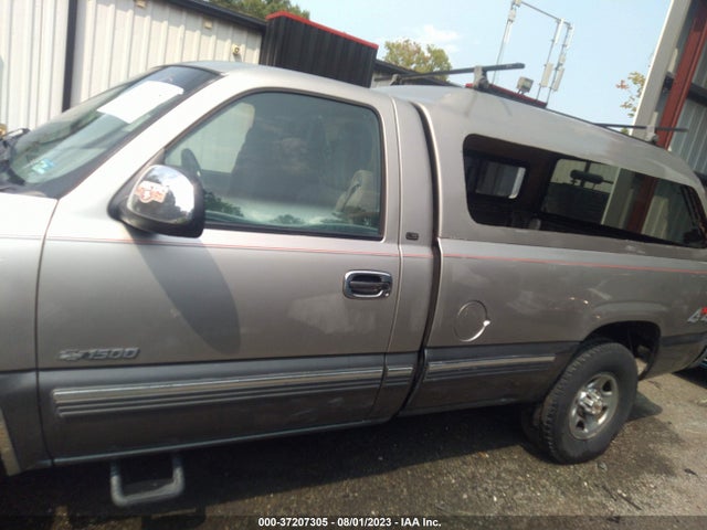 37207305 :رقم المزاد ، 1GCEK14V7YE352650 vin ، 2000 Chevrolet Silverado 1500 Ls مزاد بيع