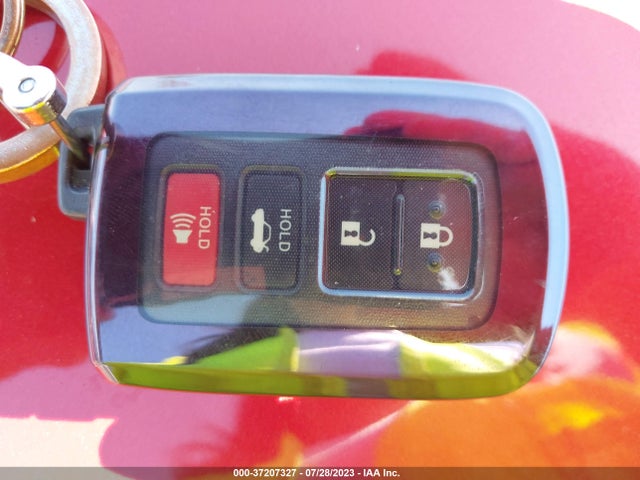 2019 TOYOTA COROLLA L/LE/SE/XLE/XSE VIN: 5YFBURHE4KP923592