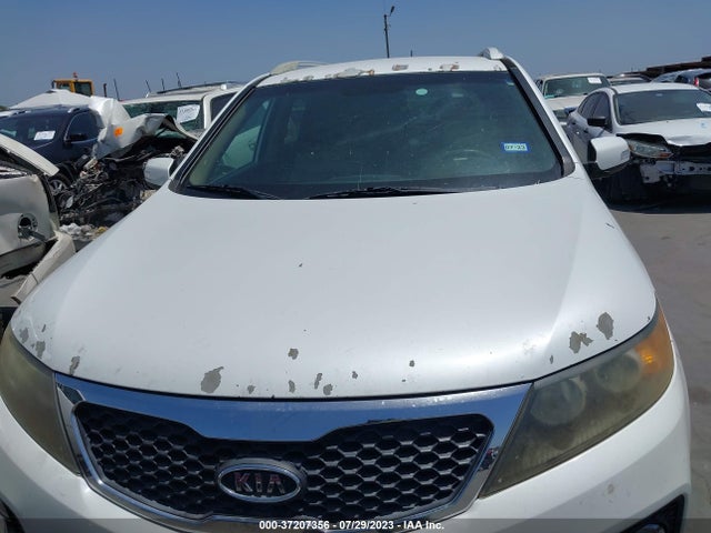 2012 KIA SORENTO LX VIN: 5XYKT4A60CG223115