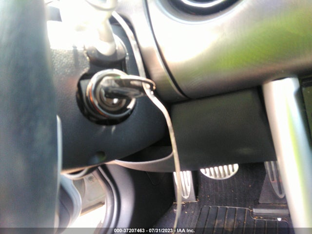 2006 MINI COOPER HARDTOP S VIN: WMWRE33536TJ33177