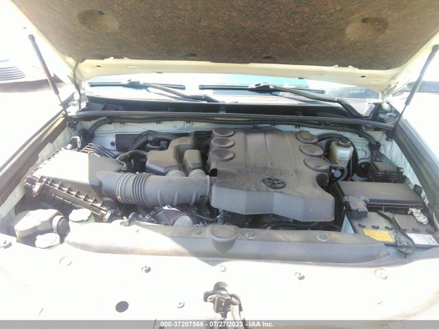 Toyota 4RUNNER SR5 2020 JTEZU5JR6L5227430 Image 10