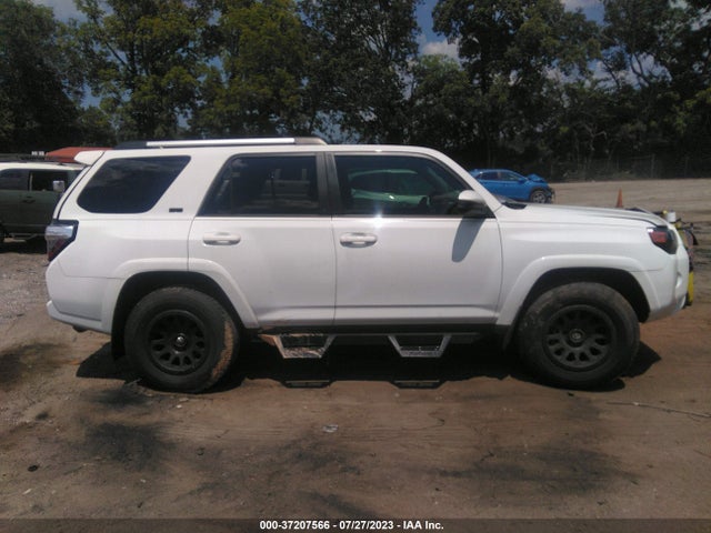 Toyota 4RUNNER SR5 2020 JTEZU5JR6L5227430 Image 13