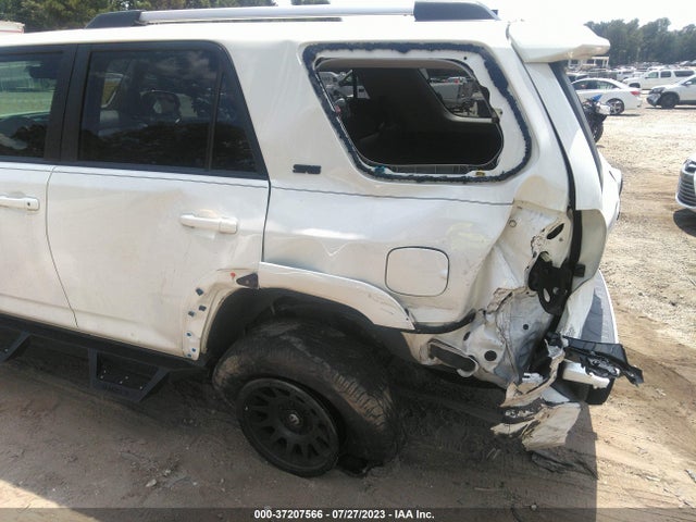 Toyota 4RUNNER SR5 2020 JTEZU5JR6L5227430 Image 6