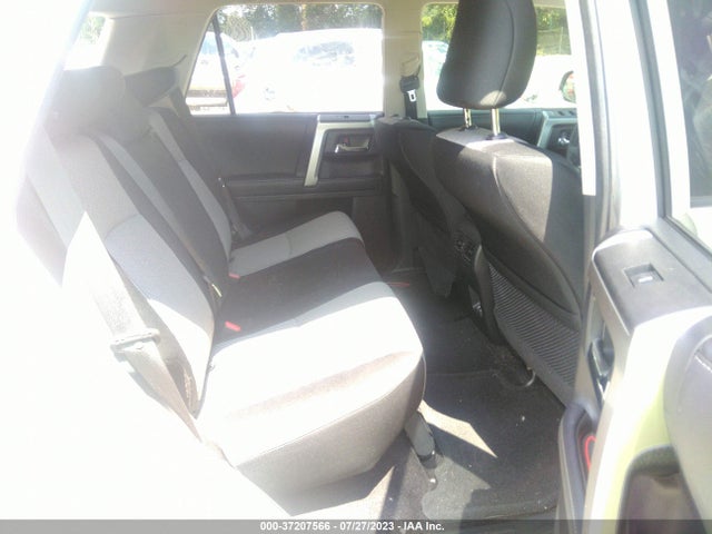 Toyota 4RUNNER SR5 2020 JTEZU5JR6L5227430 Image 8