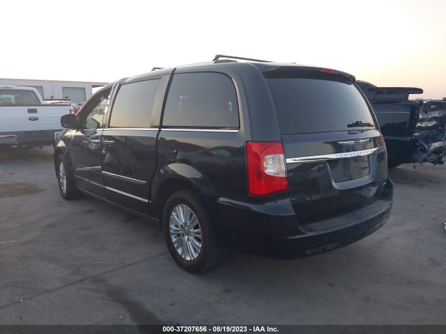 2C4RC1GG0ER143227 Chrysler Town & Country Limited