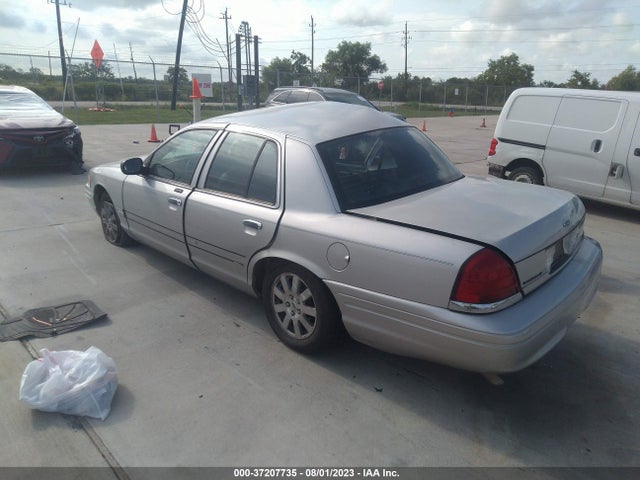 2006 FORD CROWN VICTORIA LX SPORT/LX VIN: 2FAFP74V06X137413