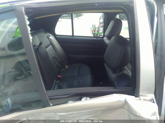 2006 FORD CROWN VICTORIA LX SPORT/LX VIN: 2FAFP74V06X137413