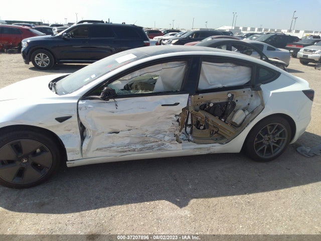 2023 Tesla 3, VIN: 5YJ3E1EA1PF588265