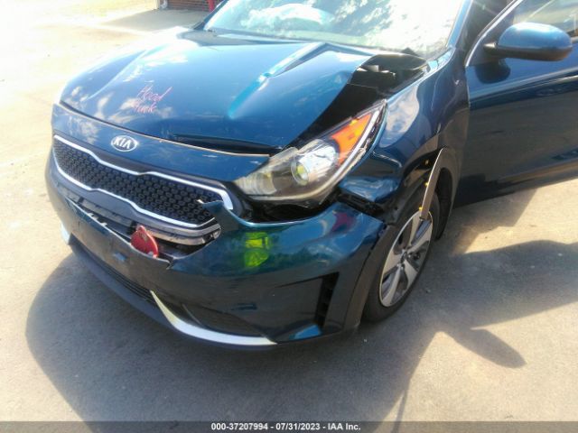 KNDCB3LC7J5200733 KIA NIRO LX