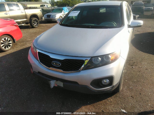 2011 KIA SORENTO EX VIN: 5XYKU4A23BG005789
