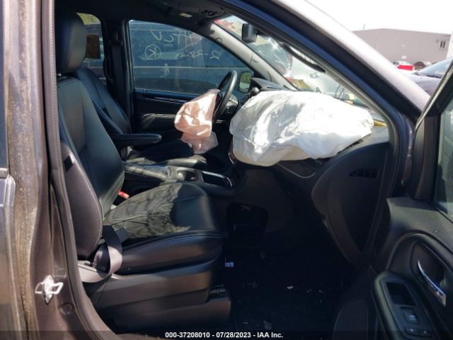 2C4RDGCG9JR262796 Dodge Grand Caravan Sxt