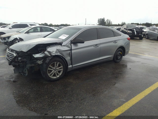 Hyundai SONATA SE 2015 5NPE24AF1FH003866 Image 2