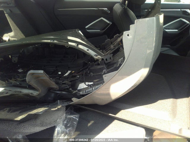 WA1DECF34M1124109 Audi Q3 S Line Premium