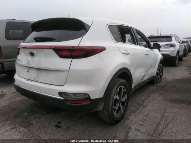 KNDPMCAC8M7889883 KIA Sportage Lx