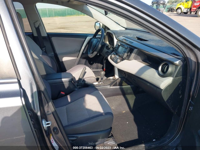 2015 TOYOTA RAV4 XLE VIN: JTMRFREV7FD158349