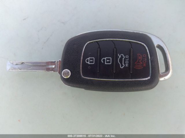 5NPE24AF7JH689646 Hyundai SONATA SE