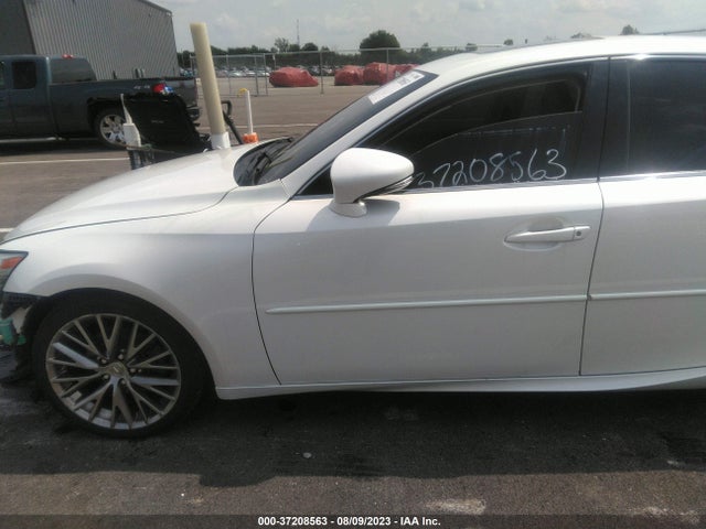Lexus IS 250 2014 JTHCF1D20E5009402 Image 4