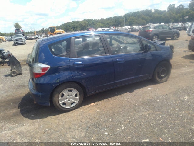 2013 HONDA FIT VIN: JHMGE8H36DC003369