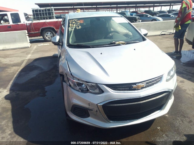 Chevrolet SONIC LS 2017 1G1JB5SH9H4158591 Image 12