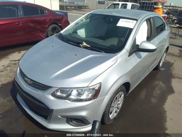 Chevrolet SONIC LS 2017 1G1JB5SH9H4158591 Image 2