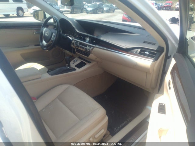 JTHBK1GG5F2155599 Lexus ES 350