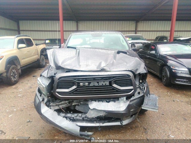 1C6RR7MT1JS190303 RAM 1500 Sport