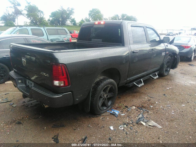 1C6RR7MT1JS190303 RAM 1500 Sport