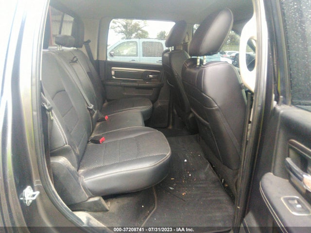 1C6RR7MT1JS190303 RAM 1500 Sport