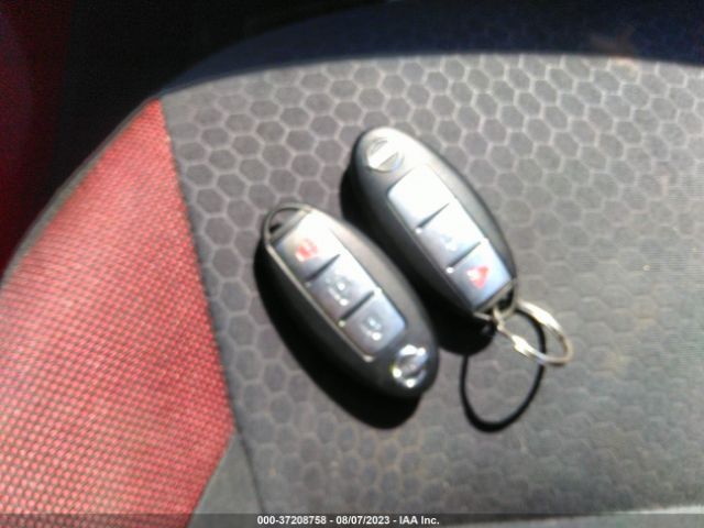 JN8AF5MR7ET358201 Nissan Juke Sv