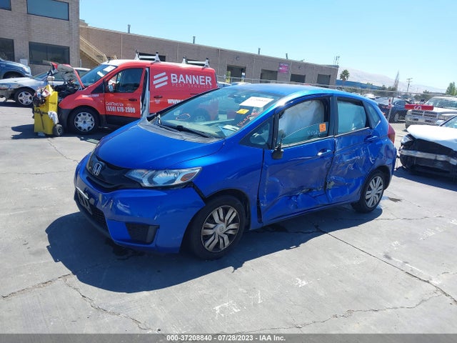 Honda FIT LX 2015 3HGGK5G55FM743865 Image 2