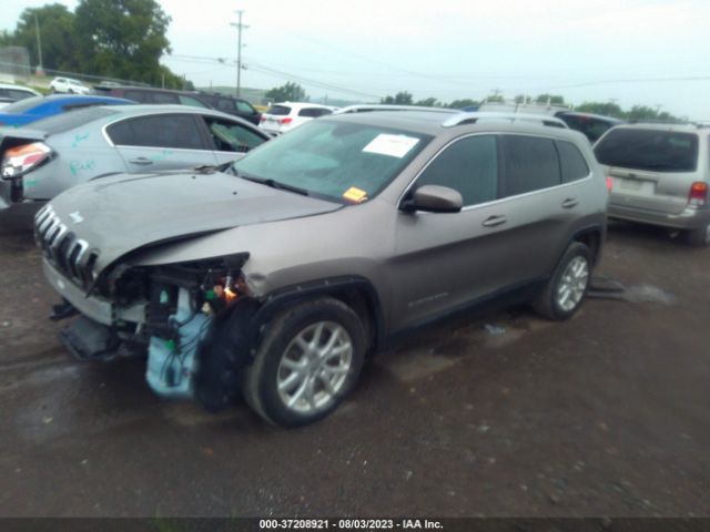 1C4PJLCB0HW604182 Jeep Cherokee Latitude