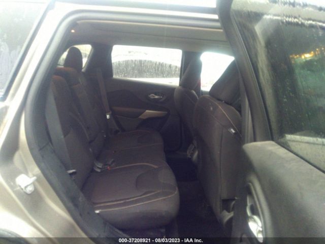 1C4PJLCB0HW604182 Jeep Cherokee Latitude