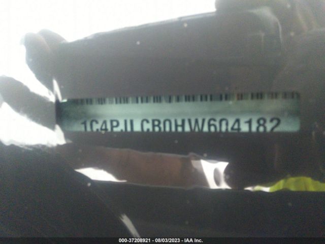1C4PJLCB0HW604182 Jeep Cherokee Latitude