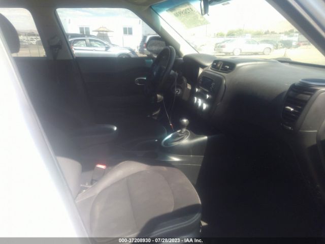 KNDJN2A27F7123103 KIA Soul Base
