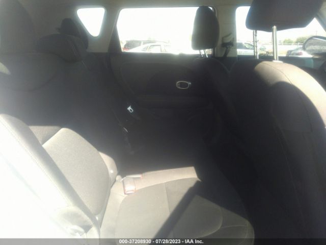 KNDJN2A27F7123103 KIA Soul Base