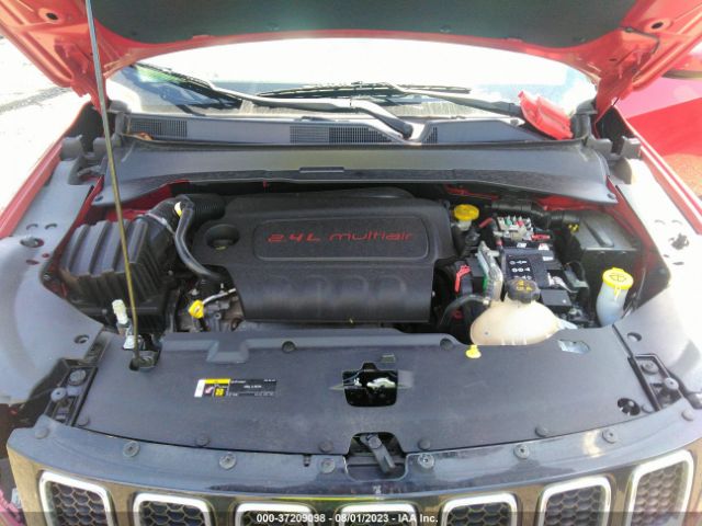 3C4NJDBB1KT813927 Jeep Compass Latitude