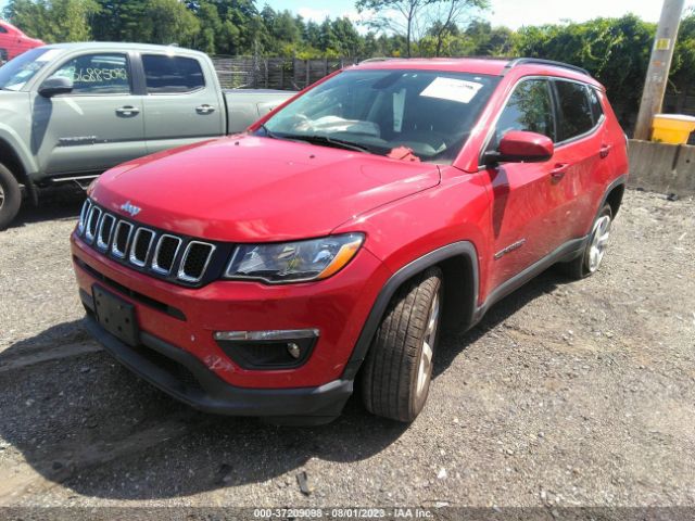 3C4NJDBB1KT813927 Jeep Compass Latitude