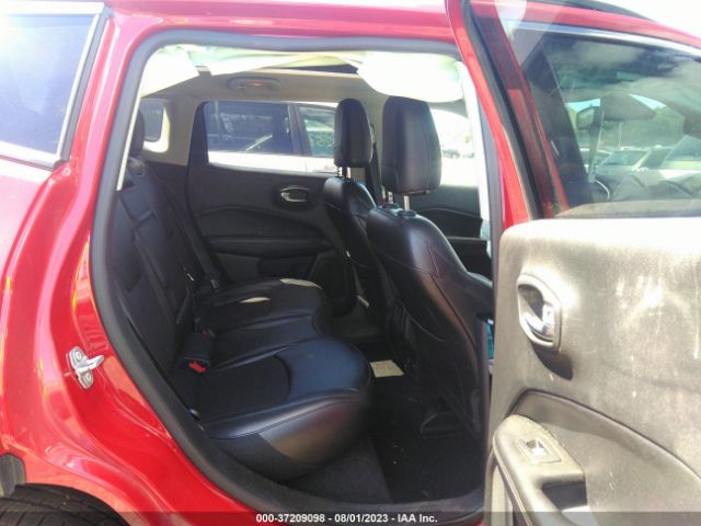 3C4NJDBB1KT813927 Jeep Compass Latitude